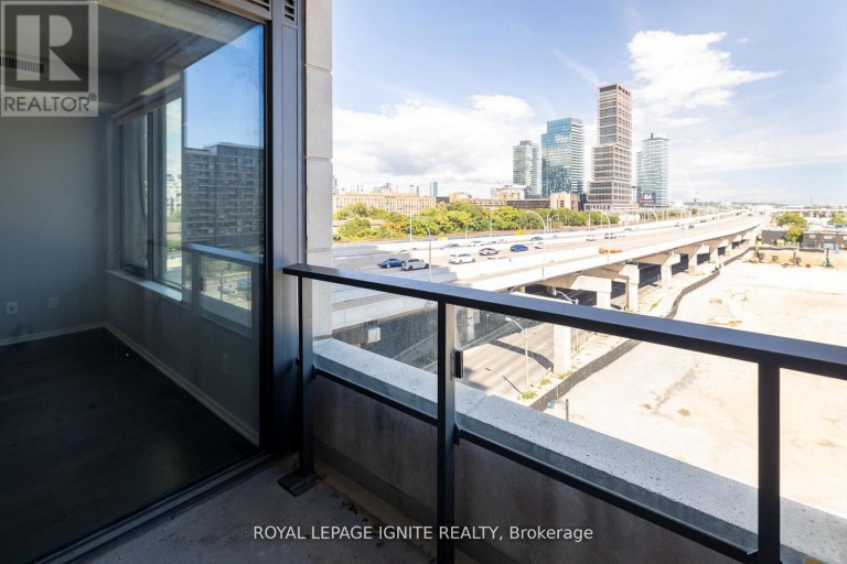 605 - 12 BONNYCASTLE STREET, Toronto (Waterfront Communities), Ontario, M5A0C8