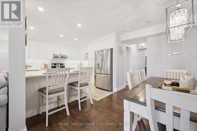 140 HALLS DRIVE Centre Wellington (Elora/Salem) Ontario photo 1