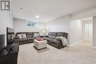 140 HALLS DRIVE Centre Wellington (Elora/Salem) Ontario photo 31