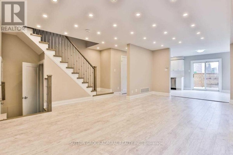 99 MAPLE SUGAR LANE, Vaughan (Patterson), Ontario, L4J8M8