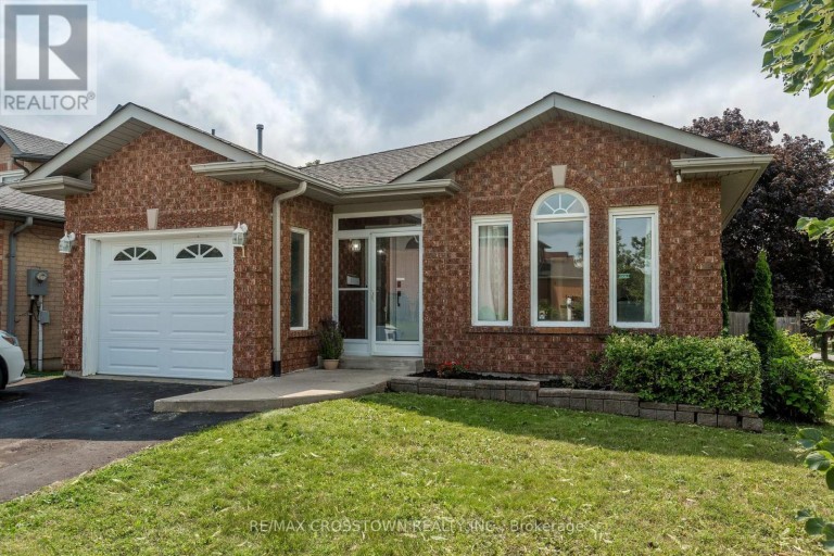 1 LANG DRIVE, Barrie (Northwest), Ontario, L4N7X9