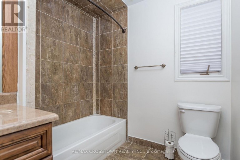 1 LANG DRIVE, Barrie (Northwest), Ontario, L4N7X9
