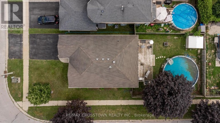 1 LANG DRIVE, Barrie (Northwest), Ontario, L4N7X9