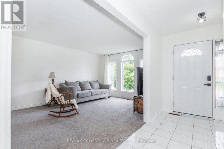 1 LANG DRIVE, Barrie (Northwest), Ontario, L4N7X9