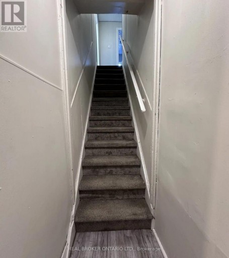 123 HENRY STREET, Barrie (Queen's Park), Ontario, L4N1E2
