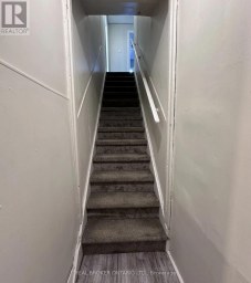 123 HENRY STREET Barrie (Queen's Park) Ontario photo 1