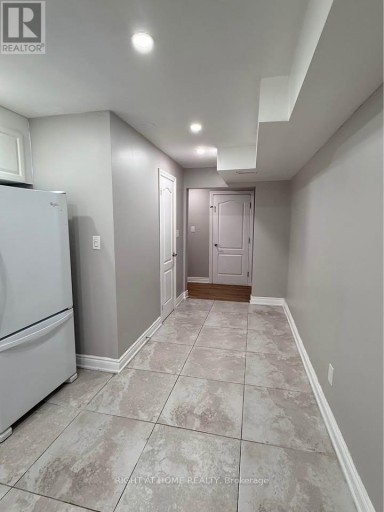 2468 HENSALL STREET, Mississauga (Cooksville), Ontario, L5A2T2