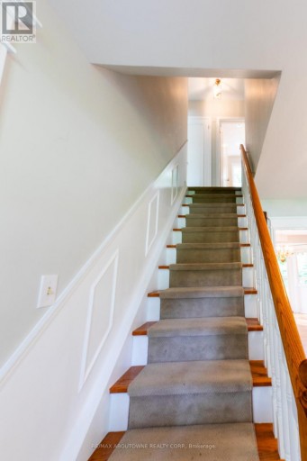 1290 BRAESIDE DRIVE, Oakville (MO Morrison), Ontario, L6J2A4