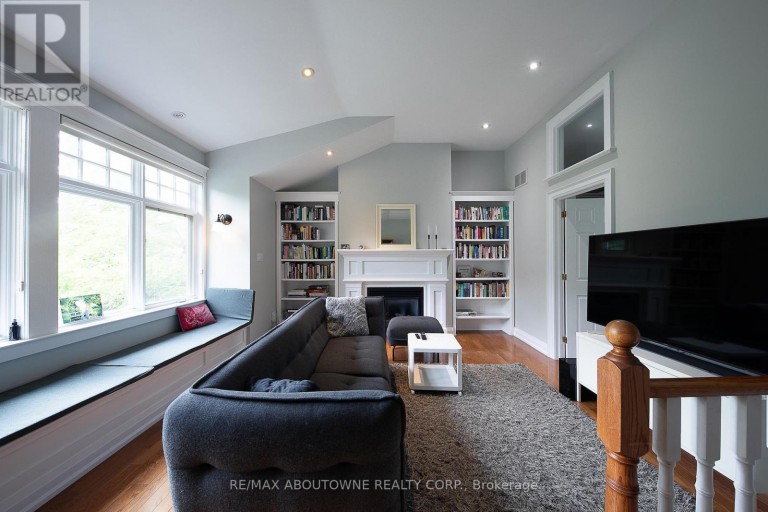 1290 BRAESIDE DRIVE, Oakville (MO Morrison), Ontario, L6J2A4