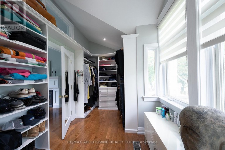 1290 BRAESIDE DRIVE, Oakville (MO Morrison), Ontario, L6J2A4