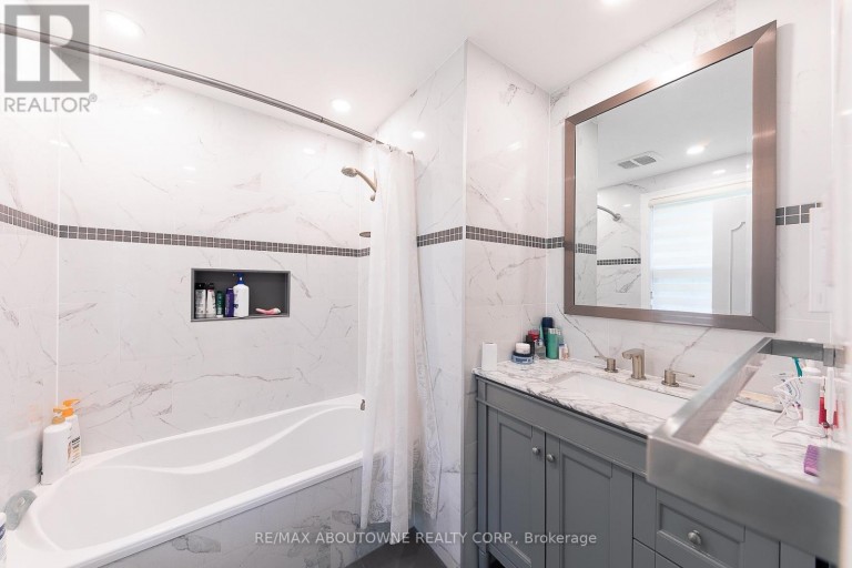 1290 BRAESIDE DRIVE, Oakville (MO Morrison), Ontario, L6J2A4