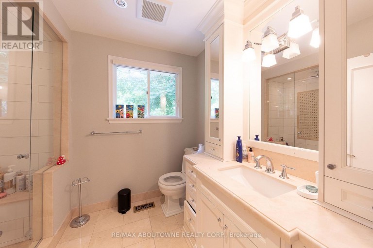 1290 BRAESIDE DRIVE, Oakville (MO Morrison), Ontario, L6J2A4