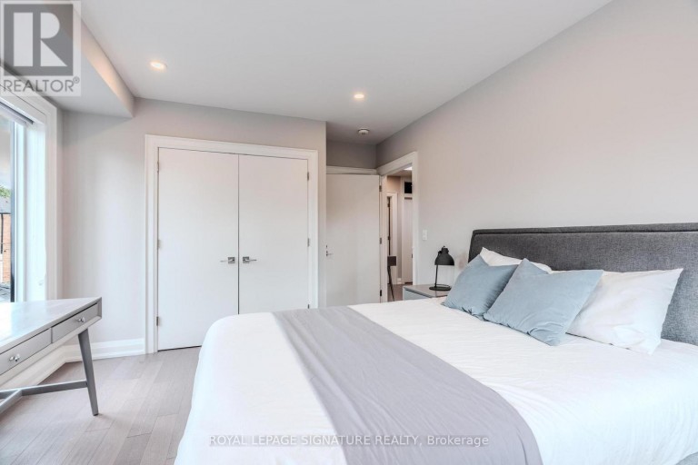 MAIN - 45 WILLIAM STREET, Toronto (Weston), Ontario, M9N2G6