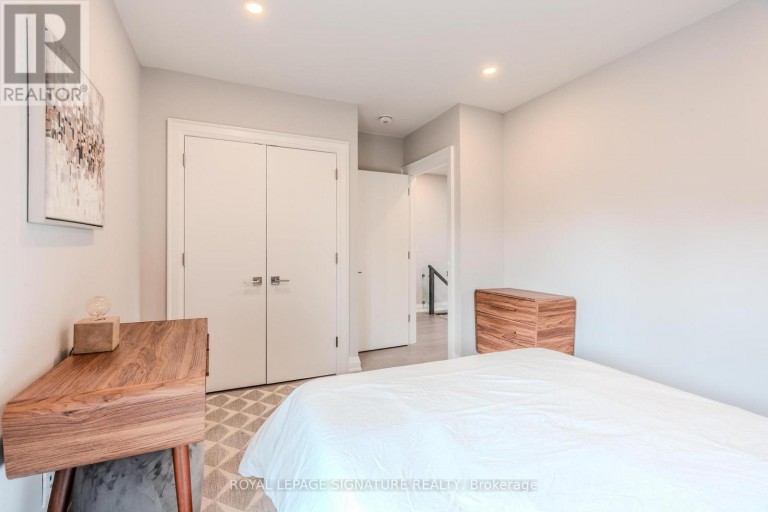 MAIN - 45 WILLIAM STREET, Toronto (Weston), Ontario, M9N2G6