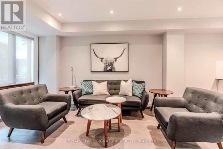 MAIN - 45 WILLIAM STREET, Toronto (Weston), Ontario, M9N2G6