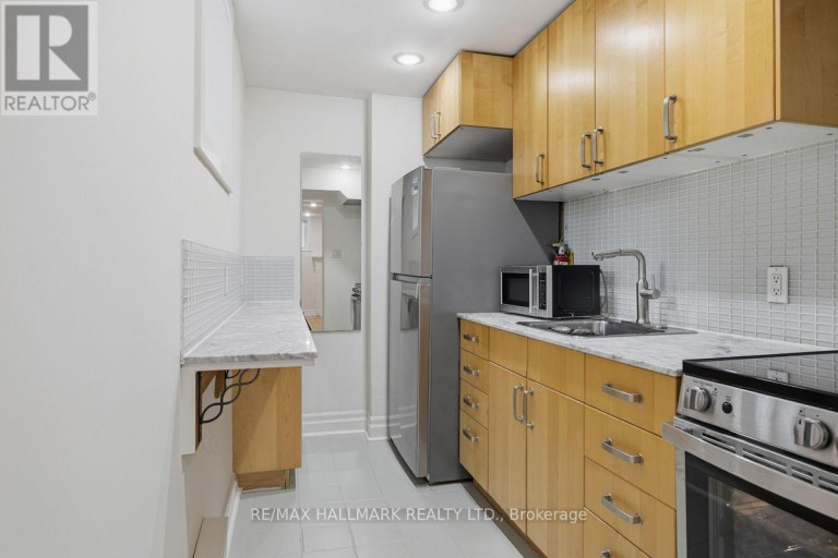 LOWER - 483 PARKSIDE DRIVE, Toronto (High Park-Swansea), Ontario, M6R2Z9