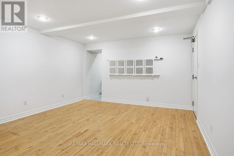 LOWER - 483 PARKSIDE DRIVE, Toronto (High Park-Swansea), Ontario, M6R2Z9