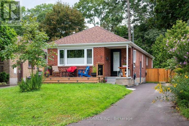 57 ENFIELD AVENUE, Toronto (Long Branch), Ontario, M8W1T6