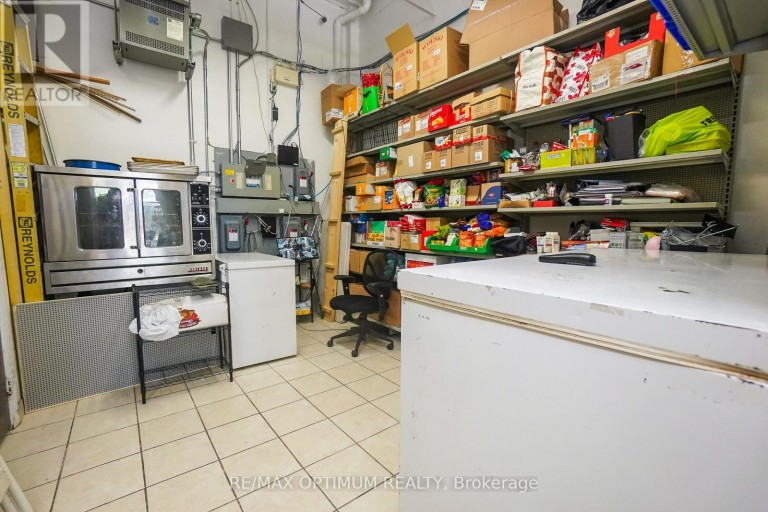 9 - 192 ACTIVA AVENUE, Kitchener, Ontario, N2E4K5
