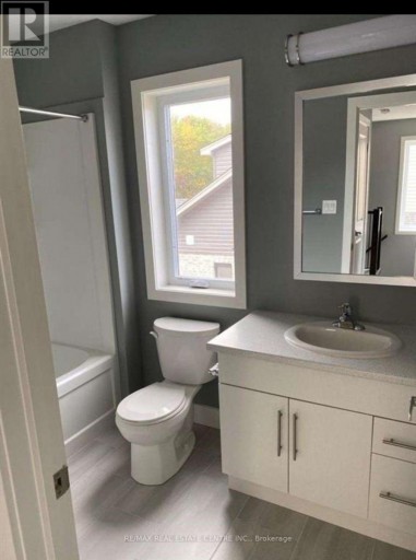 734 CHELTON ROAD, London South (South U), Ontario, N6M0H8
