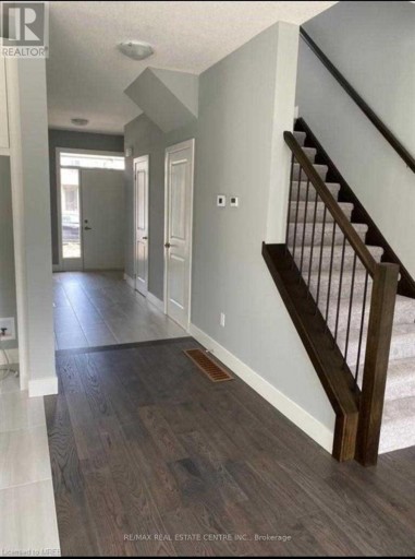 734 CHELTON ROAD, London South (South U), Ontario, N6M0H8