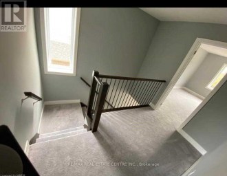 734 CHELTON ROAD London South (South U) Ontario photo 8