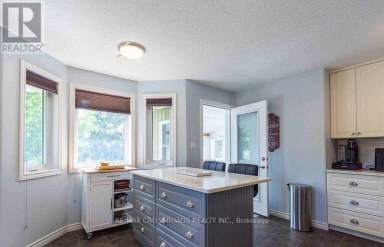 MAIN FLOOR - 39 REID STREET Quinte West (Trenton Ward) Ontario photo 8