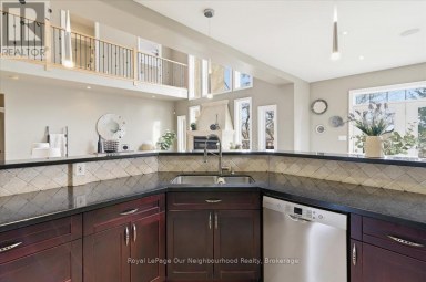 1879 APPLEVIEW ROAD Pickering (Dunbarton) Ontario photo 3