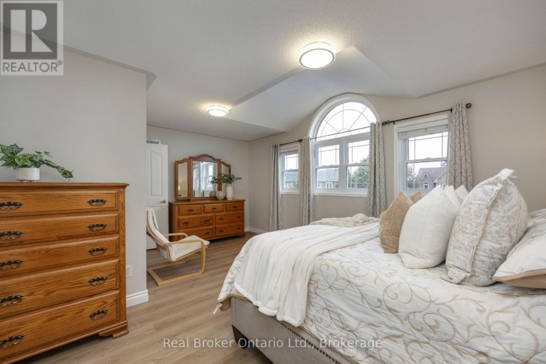 75 BONATHON CRESCENT, Clarington (Bowmanville), Ontario, L1C5B9