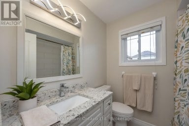 75 BONATHON CRESCENT Clarington (Bowmanville) Ontario photo 34