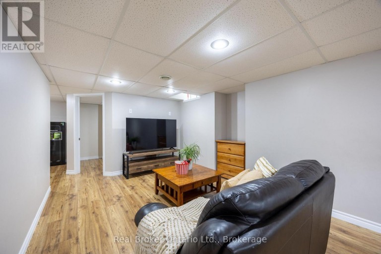 75 BONATHON CRESCENT, Clarington (Bowmanville), Ontario, L1C5B9