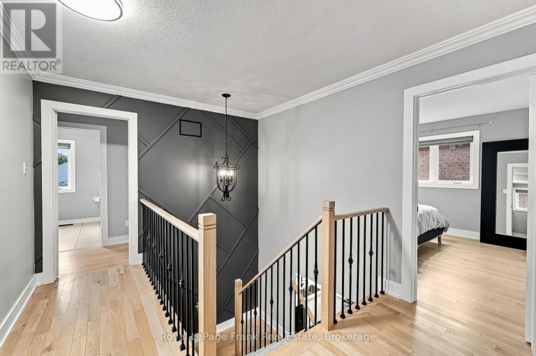 6 FOXBURY ROAD, Uxbridge, Ontario, L9P1Z9