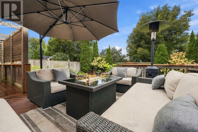 6 FOXBURY ROAD, Uxbridge, Ontario, L9P1Z9