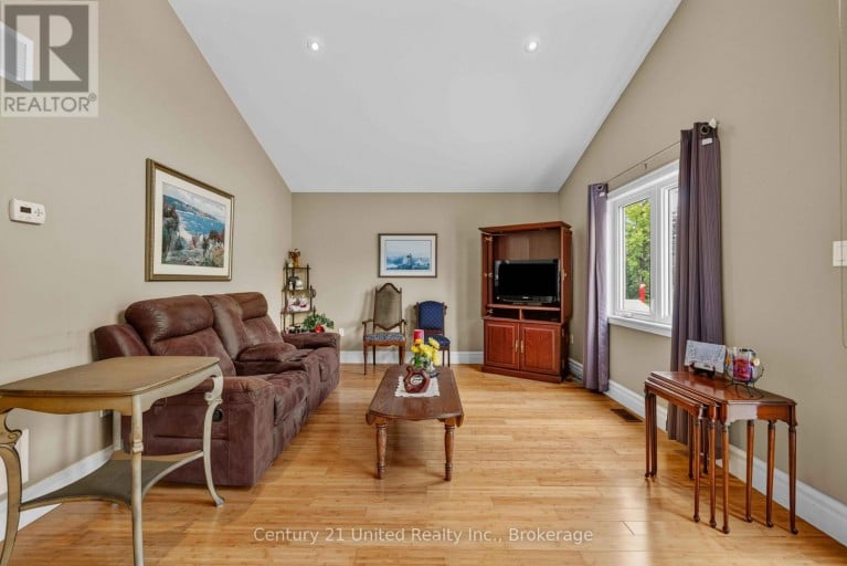 127.5 ADELAIDE STREET S, Kawartha Lakes (Lindsay), Ontario, K9V3K5