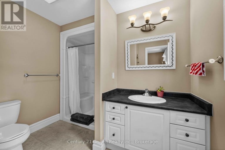 127.5 ADELAIDE STREET S, Kawartha Lakes (Lindsay), Ontario, K9V3K5