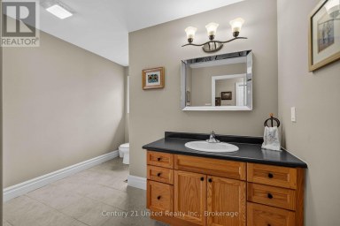 127.5 ADELAIDE STREET S Kawartha Lakes (Lindsay) Ontario photo 21