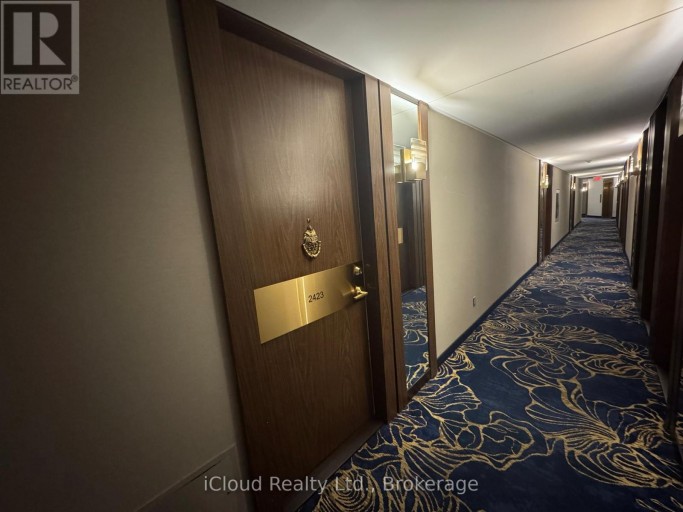 2423 - 33 HARBOUR SQUARE, Toronto (Waterfront Communities), Ontario, M5J2G2
