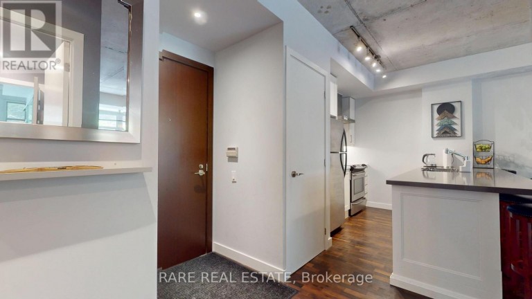 210 - 75 PORTLAND STREET, Toronto (Waterfront Communities), Ontario, M5V2M9