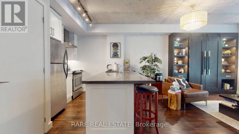 210 - 75 PORTLAND STREET, Toronto (Waterfront Communities), Ontario, M5V2M9