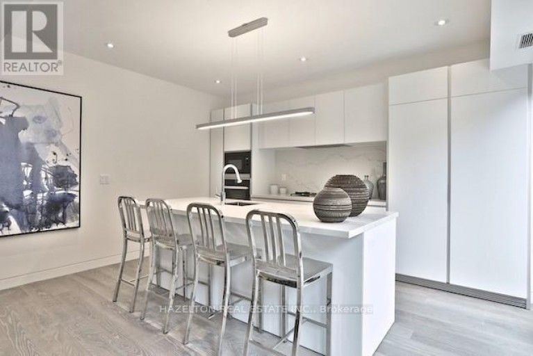 A - 99 GLEN ROAD, Toronto (Rosedale-Moore Park), Ontario, M4W2V8