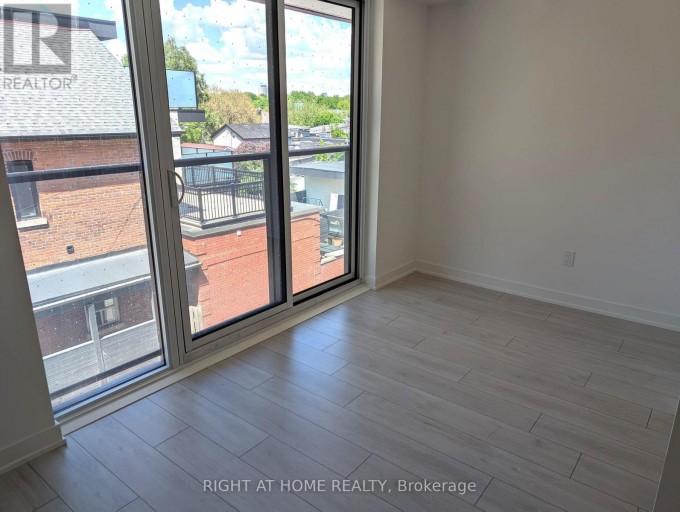 316 - 5 LAKEVIEW AVENUE, Toronto (Trinity-Bellwoods), Ontario, M6J0H3