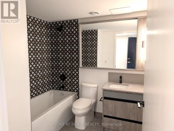 316 - 5 LAKEVIEW AVENUE Toronto (Trinity-Bellwoods) Ontario photo 13