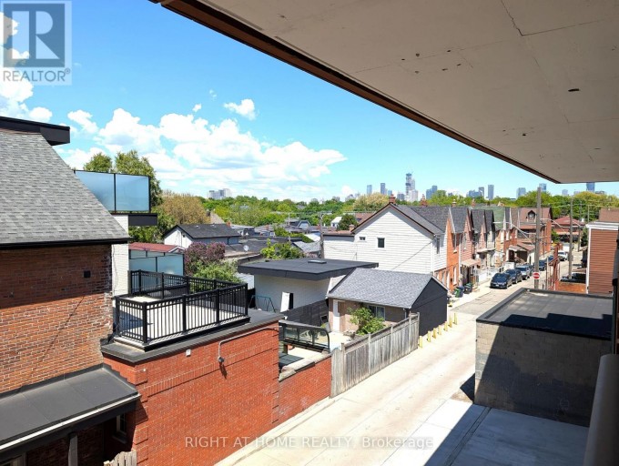 316 - 5 LAKEVIEW AVENUE, Toronto (Trinity-Bellwoods), Ontario, M6J0H3