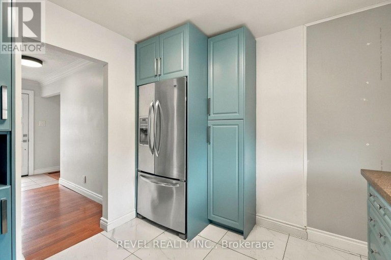 MAIN - 990 HARMONY ROAD N, Oshawa (Pinecrest), Ontario, L1H7K5