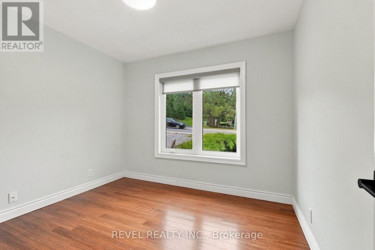 MAIN - 990 HARMONY ROAD N, Oshawa (Pinecrest), Ontario, L1H7K5