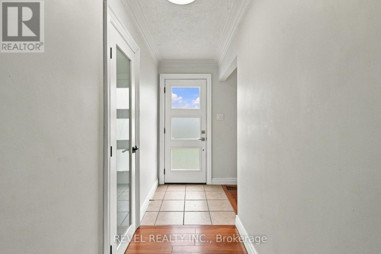 MAIN - 990 HARMONY ROAD N, Oshawa (Pinecrest), Ontario, L1H7K5