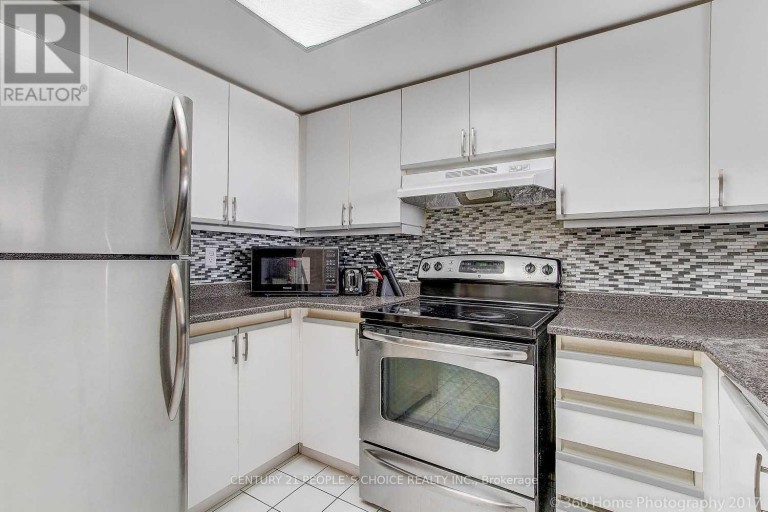 1601 - 335 WEBB DRIVE, Mississauga (City Centre), Ontario, L5B4A1