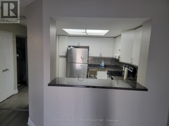1601 - 335 WEBB DRIVE, Mississauga (City Centre), Ontario, L5B4A1