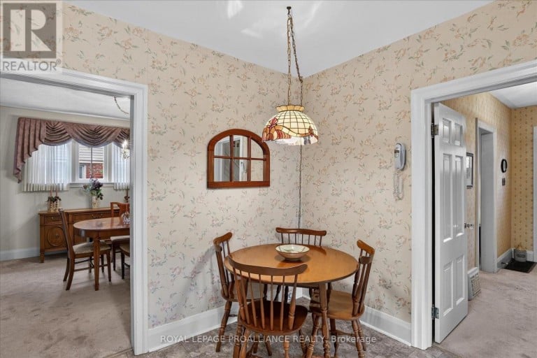 210 ABERDEEN AVENUE, Peterborough (Northcrest Ward 5), Ontario, K9H4W8