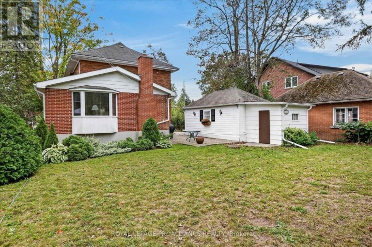 210 ABERDEEN AVENUE, Peterborough (Northcrest Ward 5), Ontario, K9H4W8